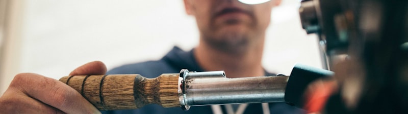 yy易游体育官方蓝贴资讯动态 - 显示体育新闻和公告的界面